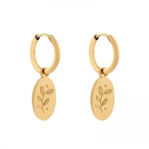 Gouden oorbellen van Essentialistics bij Femlie Cadeaushop